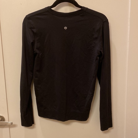 lulu lemon black swiftly top - Picture 2 of 2
